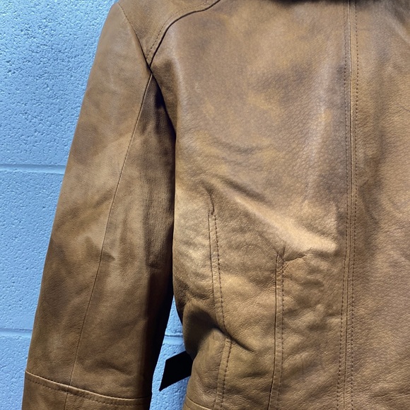 NWT Danier genuine, leather and rabbit, fur thermolite extreme coat - Picture 15 of 15